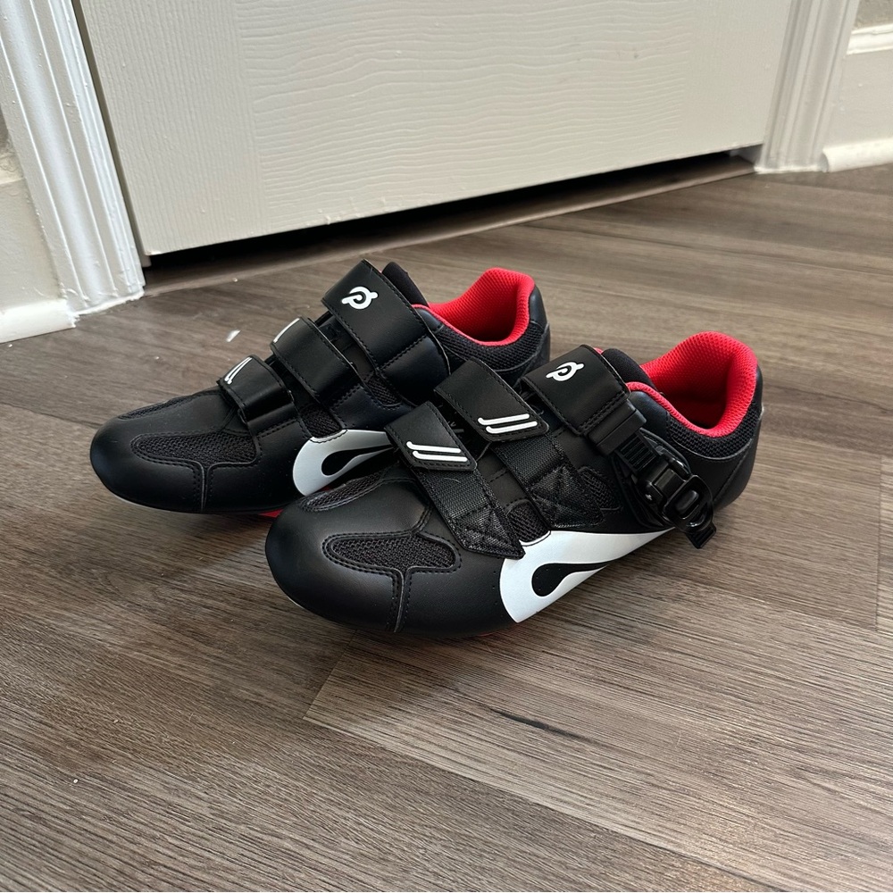 Size 41 - Peloton cycling shoes